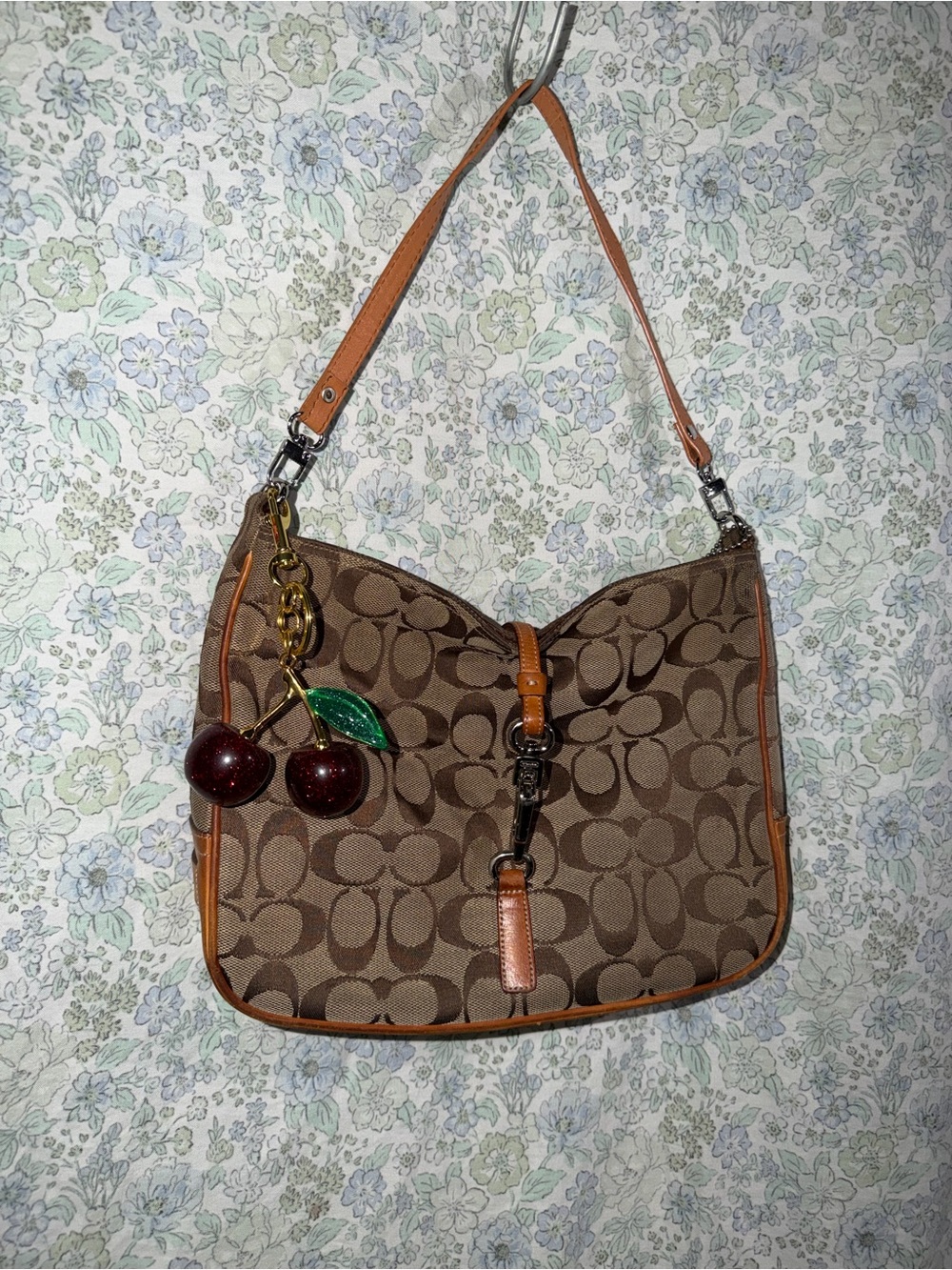 Coach Hamptons Signature Clip Closure Bag